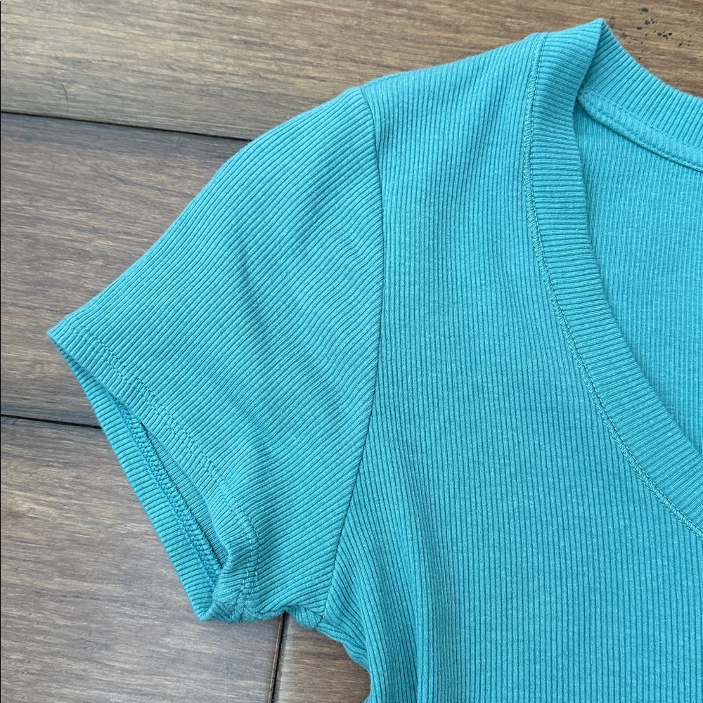 Z Supply Teal Short Sleeve Ribbed Tee Size M - Picture 3 of 5